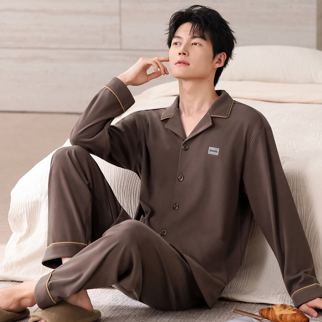 Men's house suit with lapel collar, long sleeves