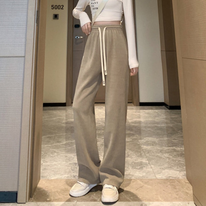 Loose cord pants with wide leg