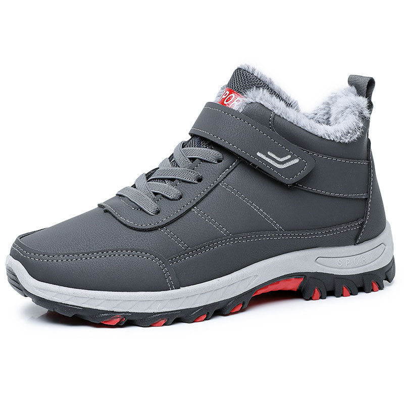 Padded men's winter boots, sturdy, for outdoor activities
