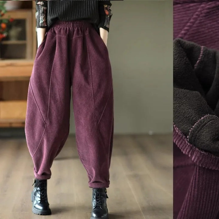 Women's corduroy pants, carrot shape, lined