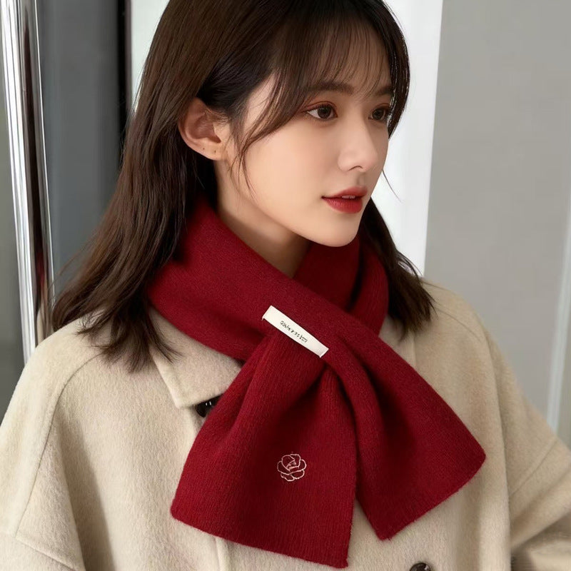 Knit scarf made of 100% wool