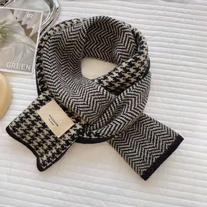 Reversible scarf, warming