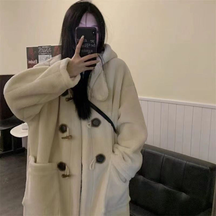 Lamb fleece coat with hood, toggle buttons and pattern