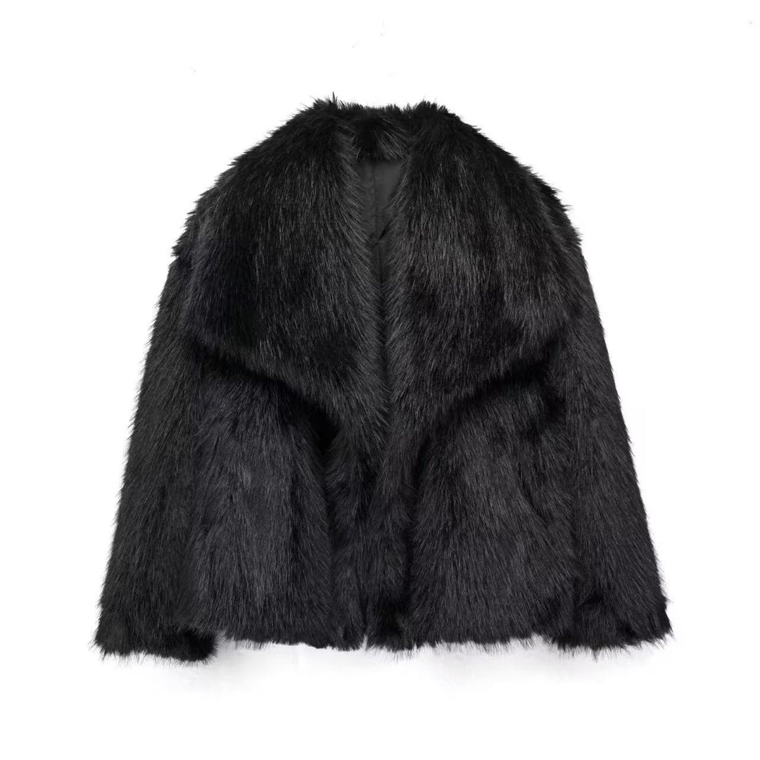 Fashionable faux fur coat with large lapels
