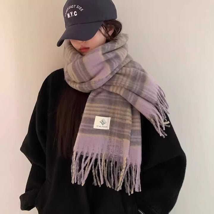 Knitted winter scarf with bear motif