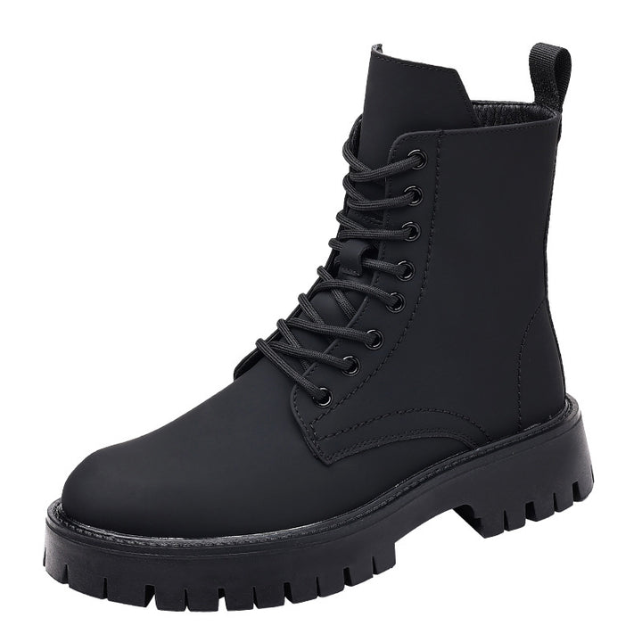 Elegant men's ankle boots made of soft material