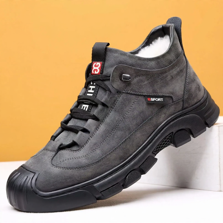 Men's winter boots with warm lining and plateau