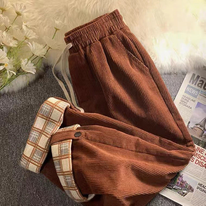 Ladies cord trousers, straight cut, with turn-up