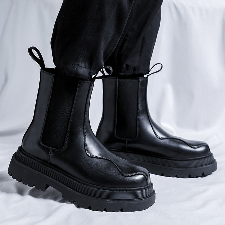 Stylish men's Chelsea boots in British style