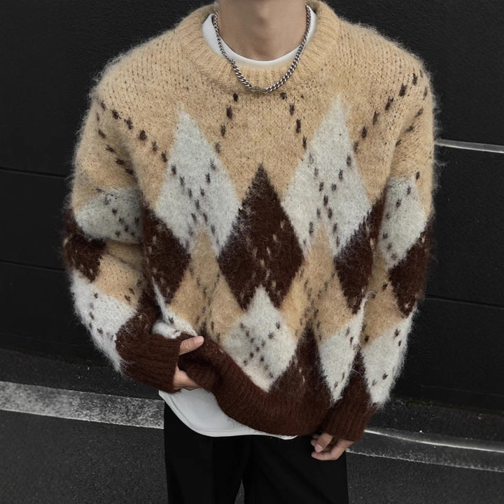 Men's knitted sweater with diamond pattern