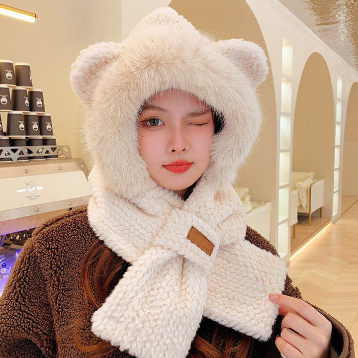 Fluffy set of hat and scarf with bear design