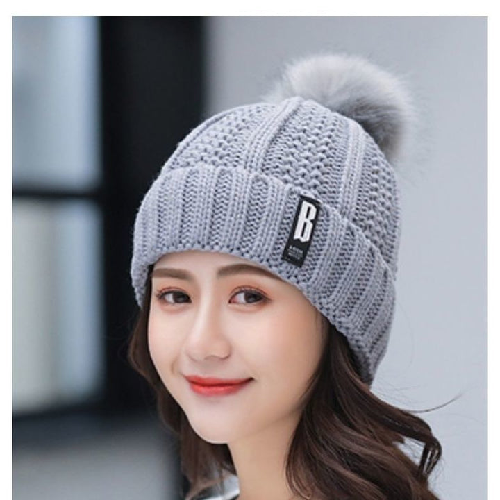 Knitted hat and scarf set, lined, for autumn and winter