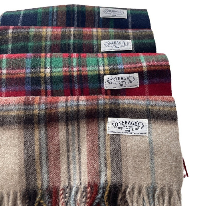 Checkered wool scarf with fringes, 180x30 cm