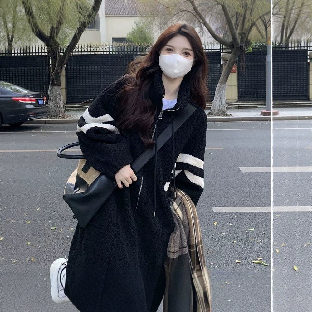 Women's coat, mid-length, lambswool imitation details