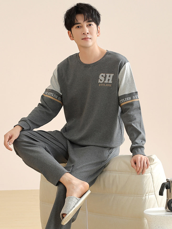 Loose men's cotton pajamas