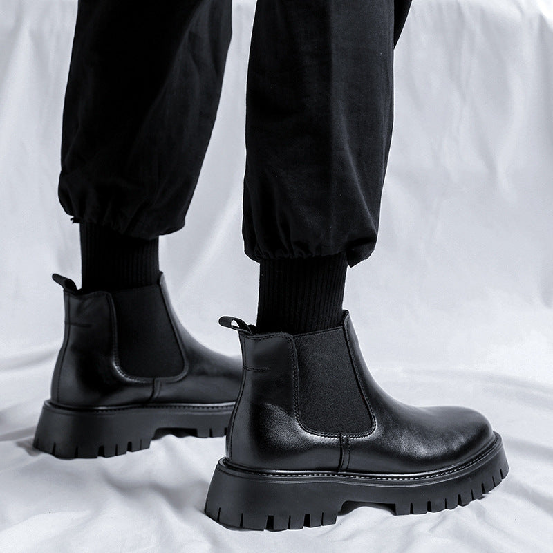 Classic men's Chelsea boots in British style