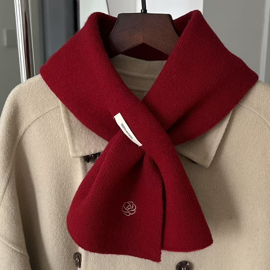 Knit scarf made of 100% wool