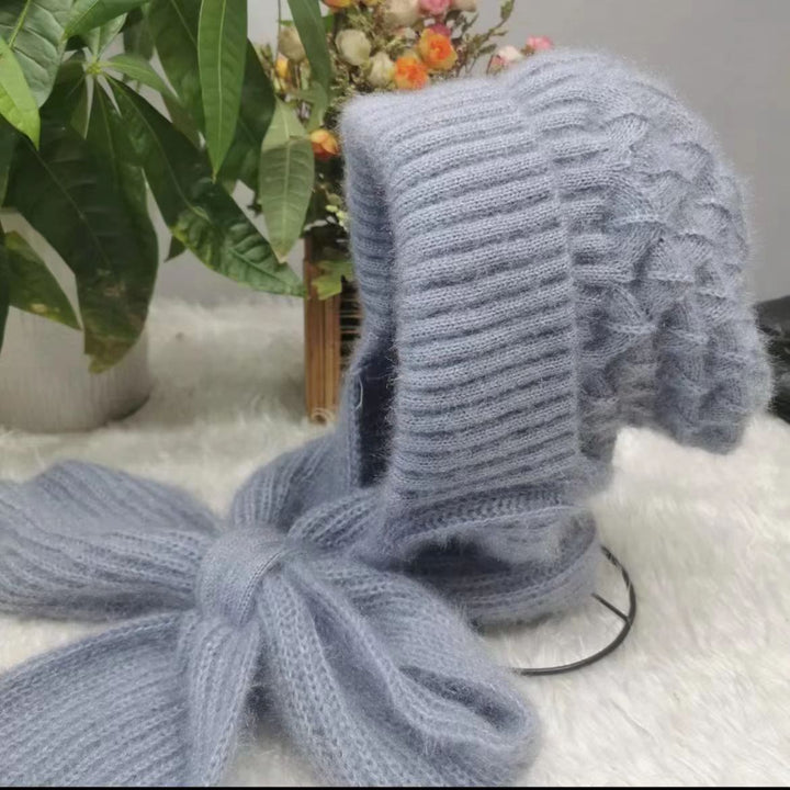 Padded knit cap with scarf for women