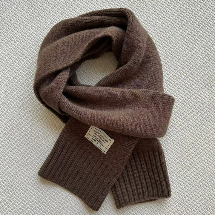 Scarf made of 100% pure wool