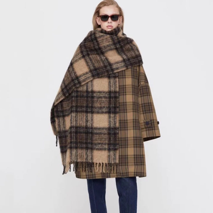 Alpaca wool scarf with check pattern and fringes