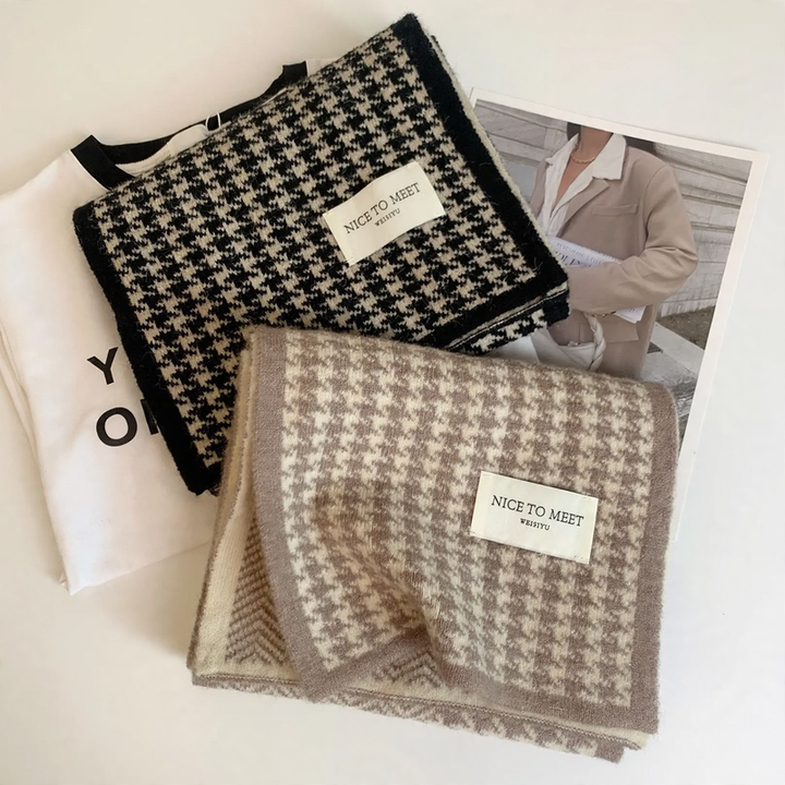Knitted houndstooth scarf, 160cm