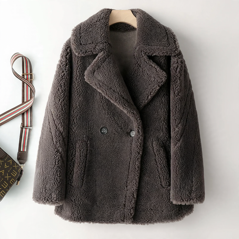 Women's coat made of lambswool imitation, mid-length, teddy look