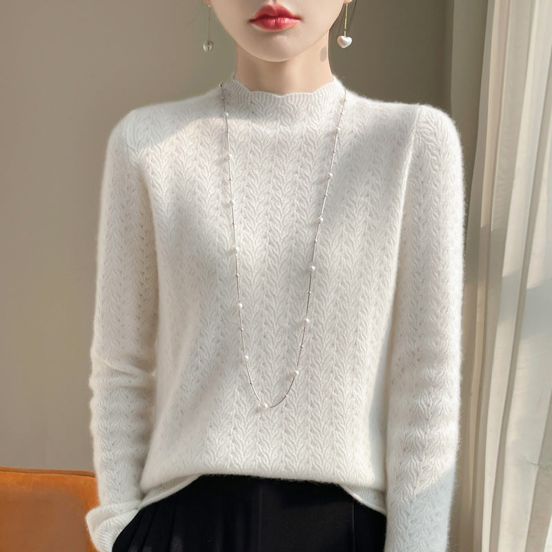 Women's cashmere sweater with lace collar and stand-up collar