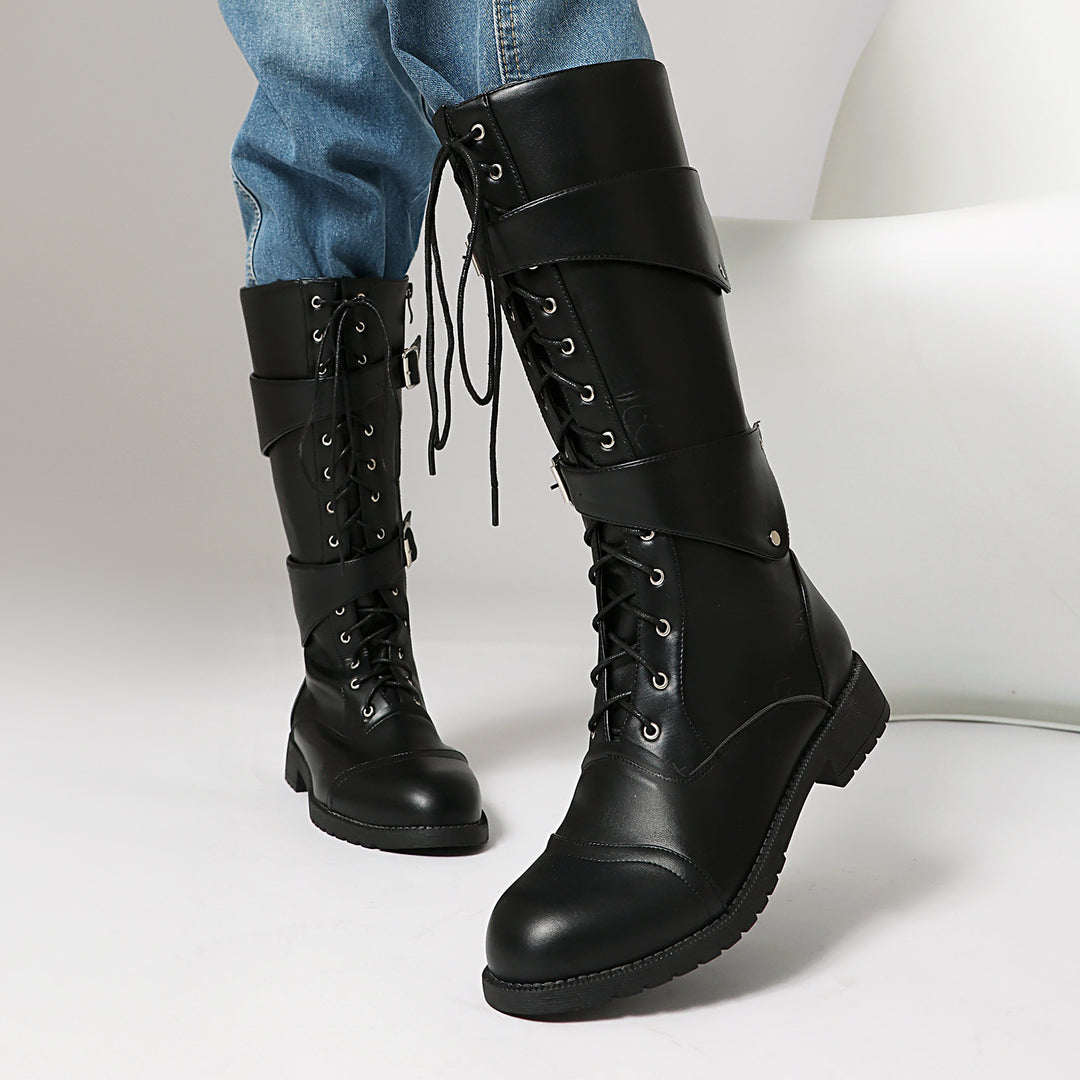 Men's boots with buckles and lacing