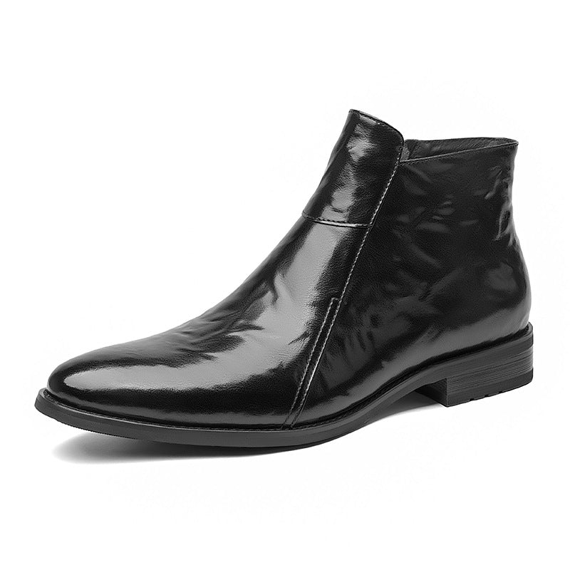 Elegant men's Chelsea boots in vintage style