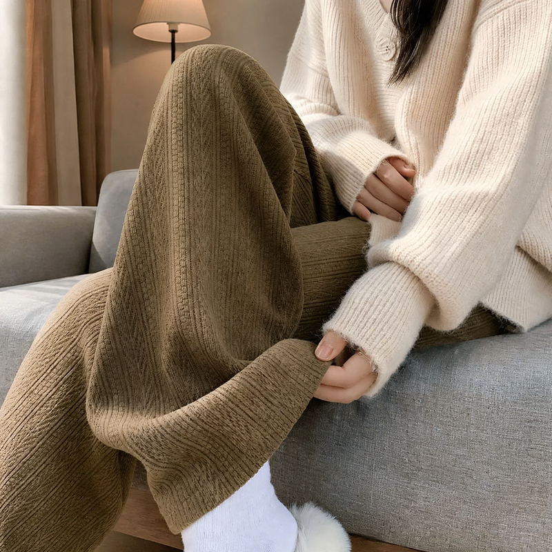Women's corduroy pants, lined, wide cut