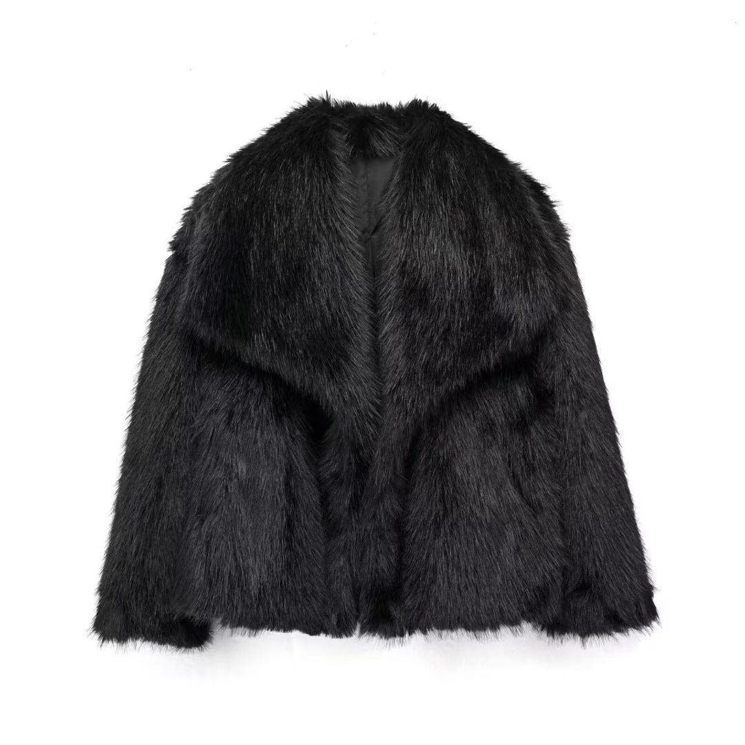 Women’s winter coat, faux fur, large lapel collar