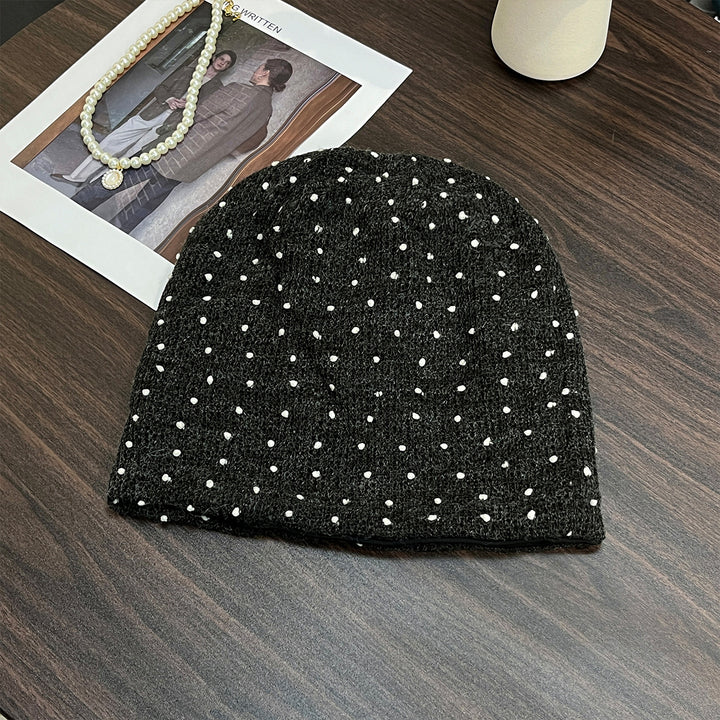 Knitted hat and scarf set with polka dot pattern