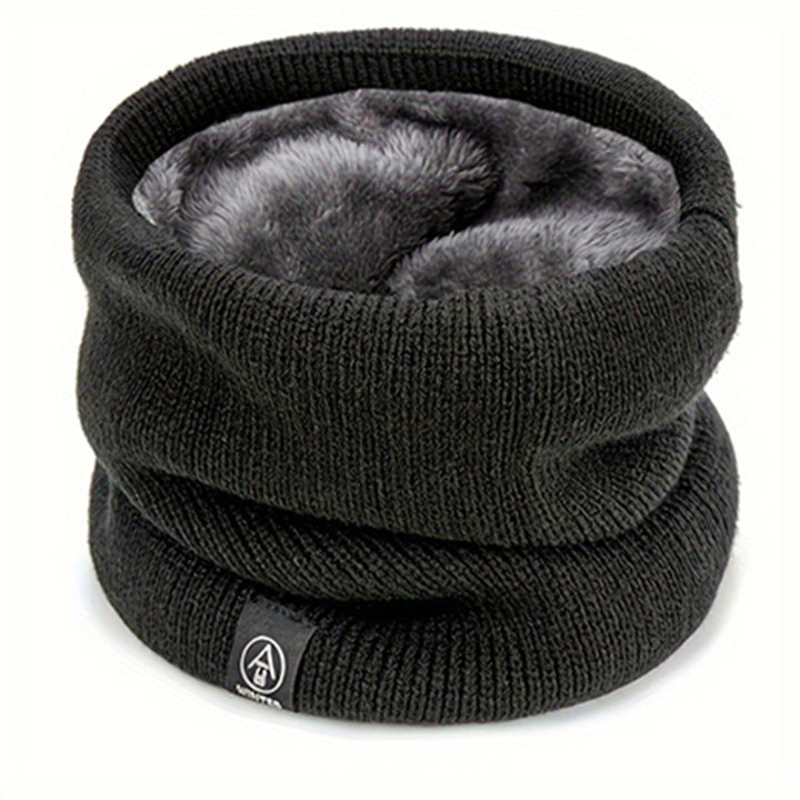 Knitted tubular scarf, lined