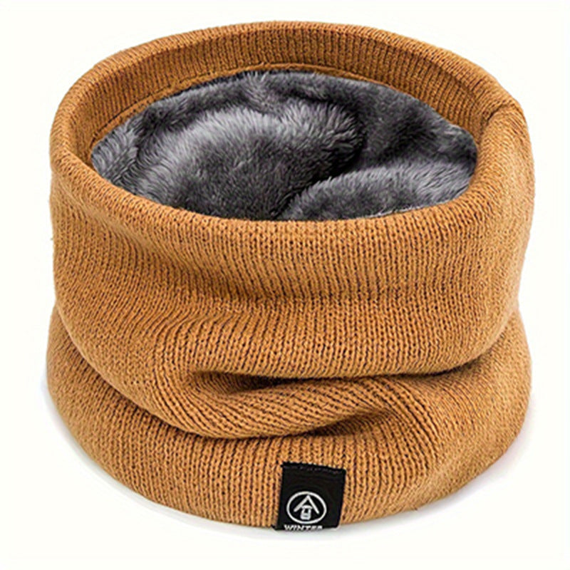 Knitted tubular scarf, lined