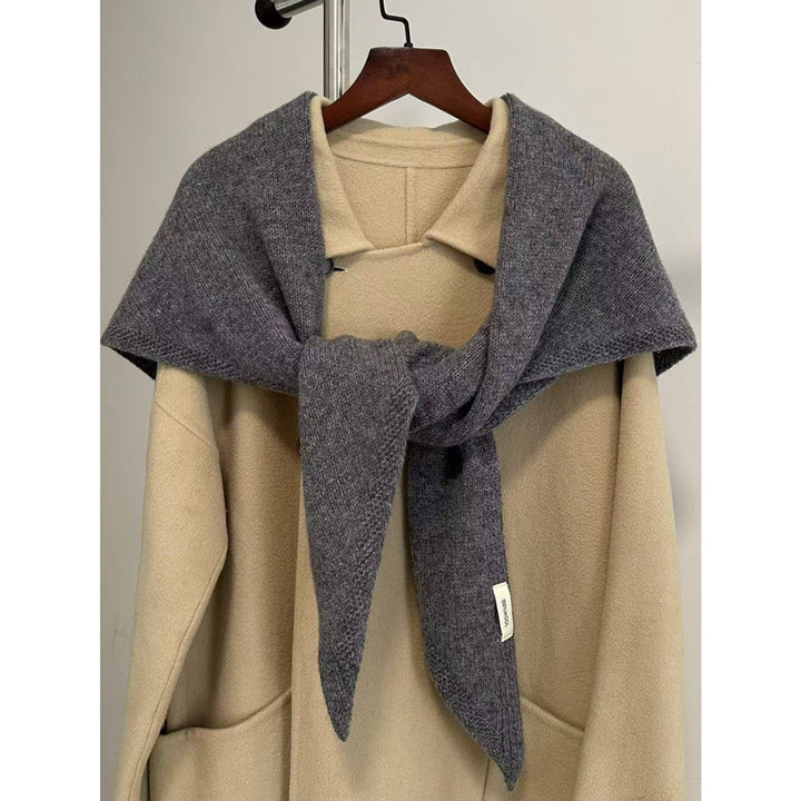 Triangle scarf made of wool and cashmere