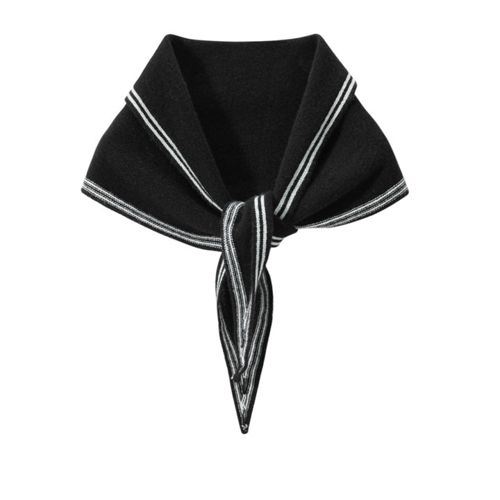 Cashmere triangle scarf for winter