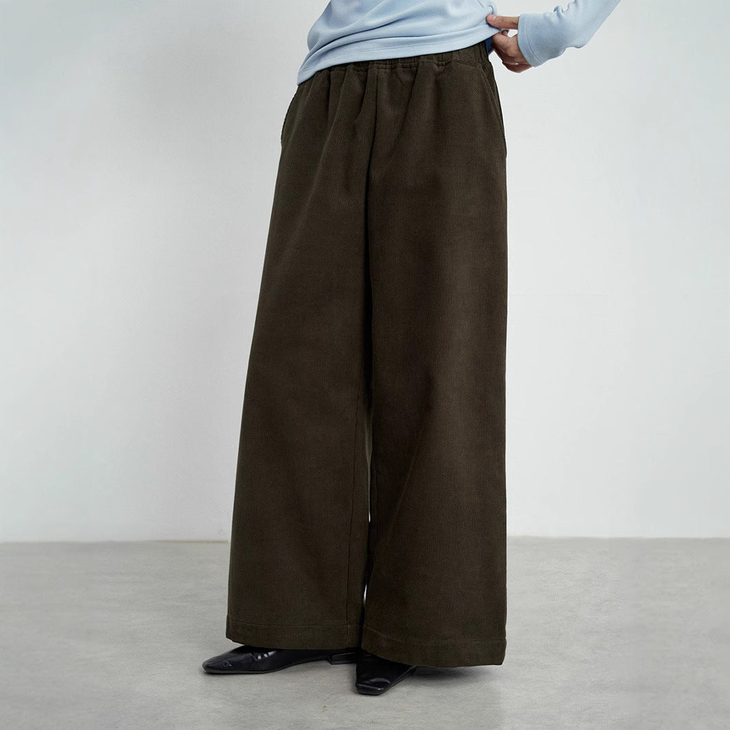 Padded women's corduroy pants with straight leg