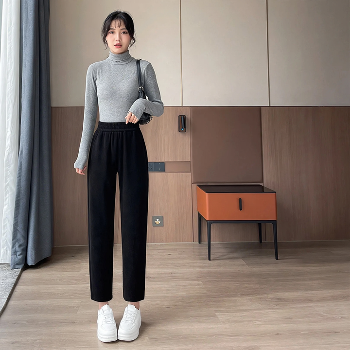 Women’s harem pants made of cord, lined