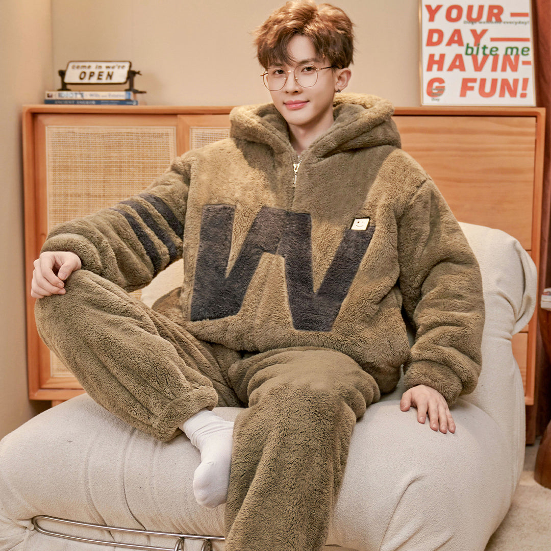 Warmer men's pajamas made of flannel, lined