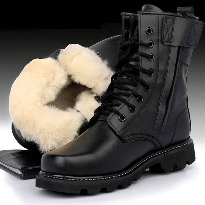 Robust men's work boots with high shaft