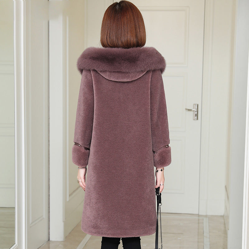 Sheepskin coat with fox fur collar for women