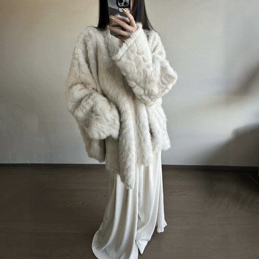 Cozy cape coat with bat sleeves