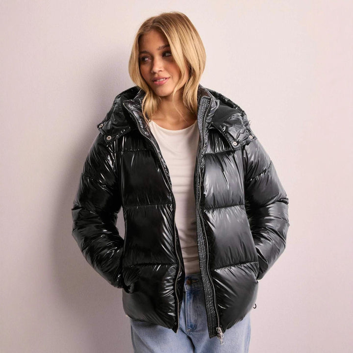 Padded women's hoodie jacket with 3D effect