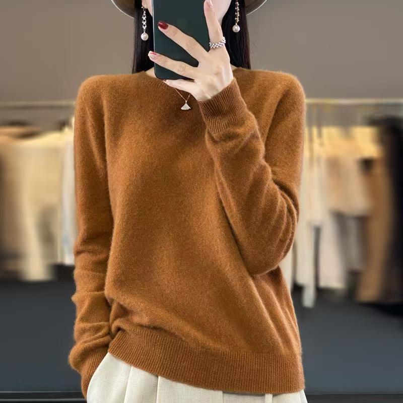 Women's wool sweater, crew neck, loose fit