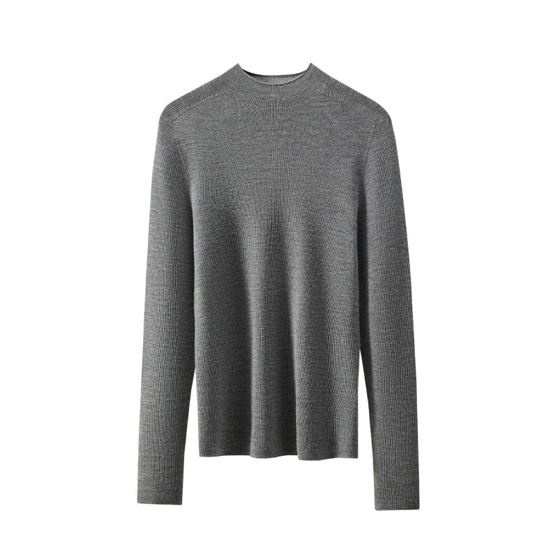 Women's turtleneck sweater made of merino wool