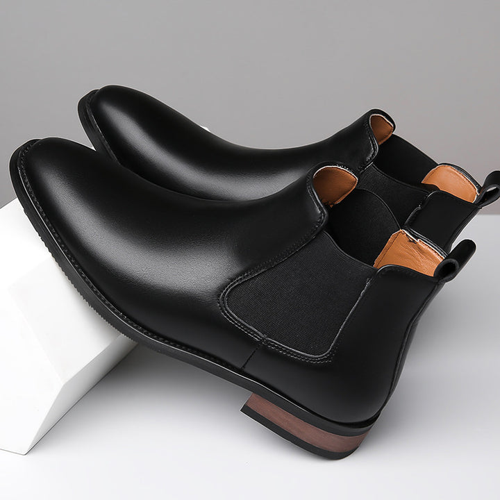 Elegant men's Chelsea boots, leather look