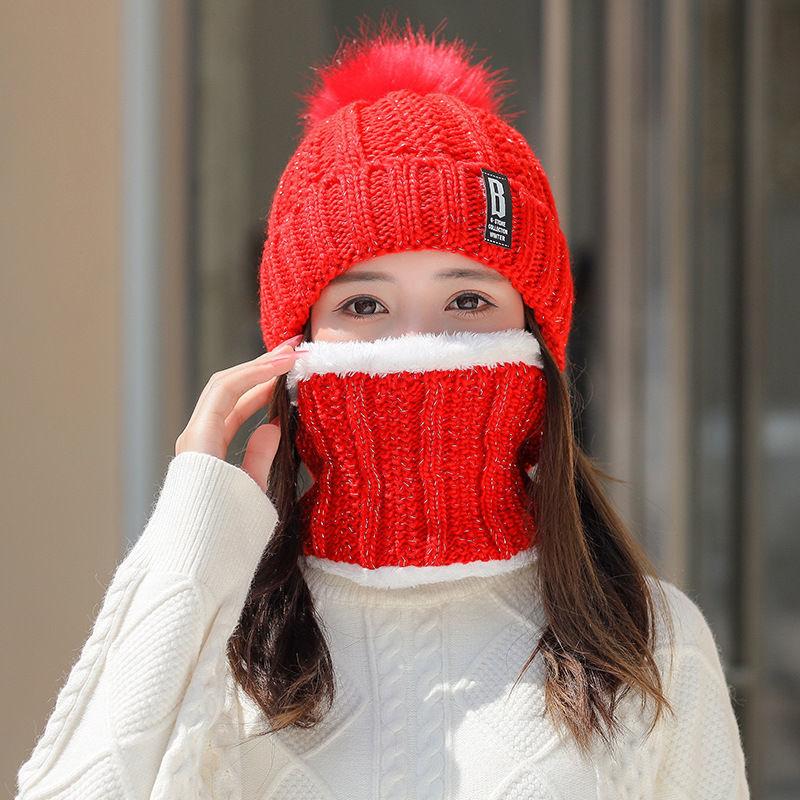 Lined knit beanie and scarf set