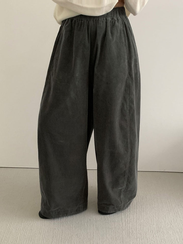 Women's corduroy pants with wide leg and elastic waistband
