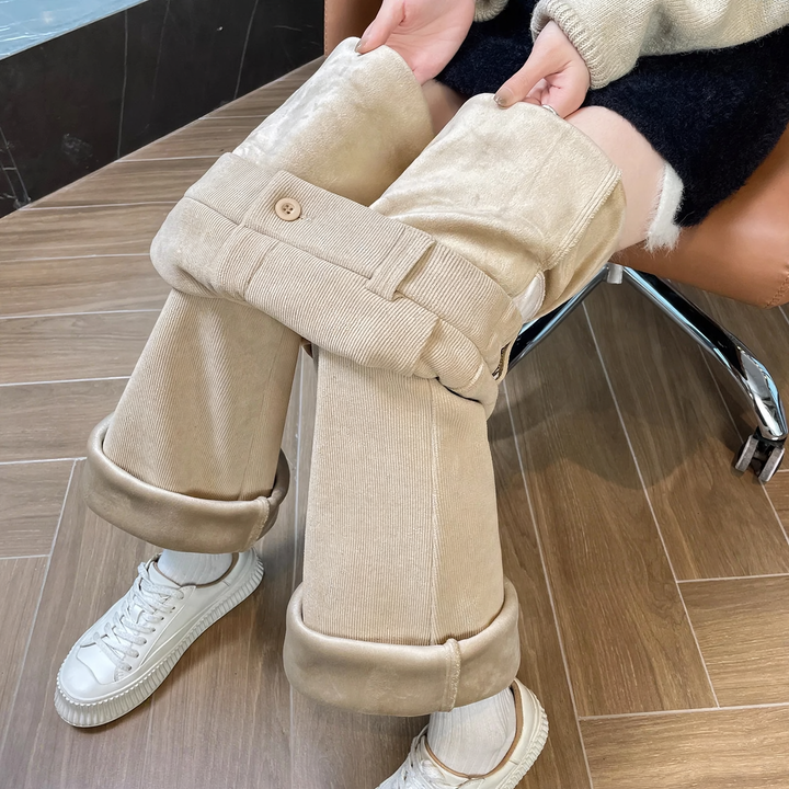 Padded flare pants made of chenille cord