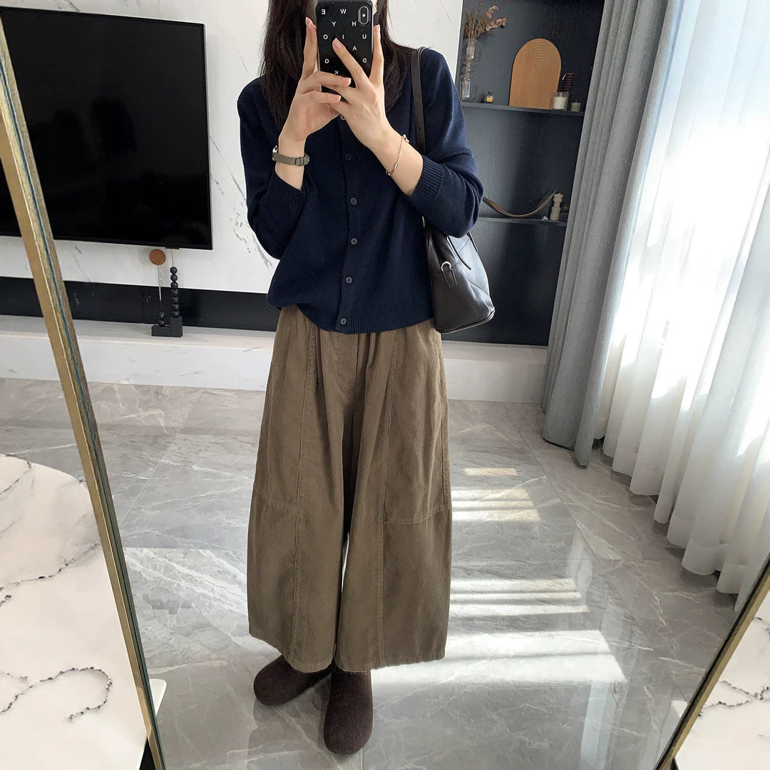 Ladies' cord trousers, wide cut, 7/8 length